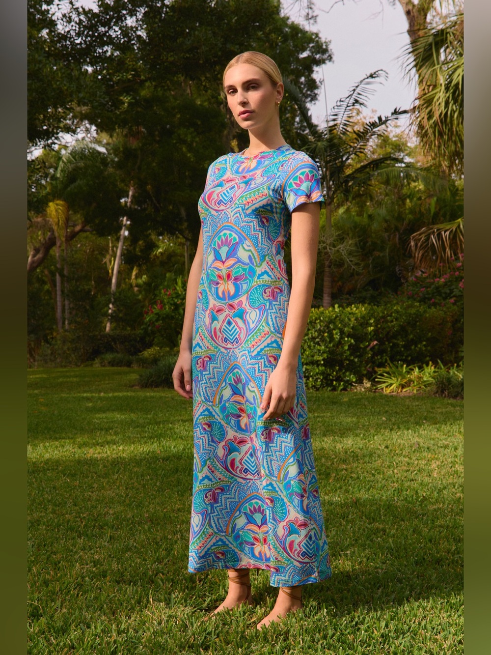 Marie Oliver Sloan Short Sleeve Maxi Dress Long Morpho Mosaic Blue Small
